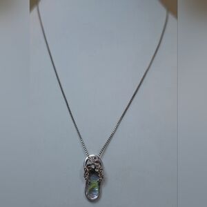 925 NATURAL ABALONE HAWAIIAN PLUMARIA FLIP FLOP COMES ON A 16 IN 925 BOX CHAIN